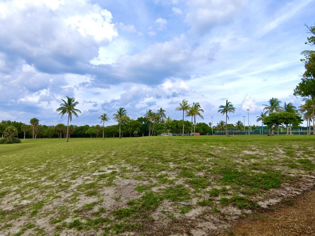 210 Bella Vista Court N, Unit 10, Jupiter, FL 33477 Photo