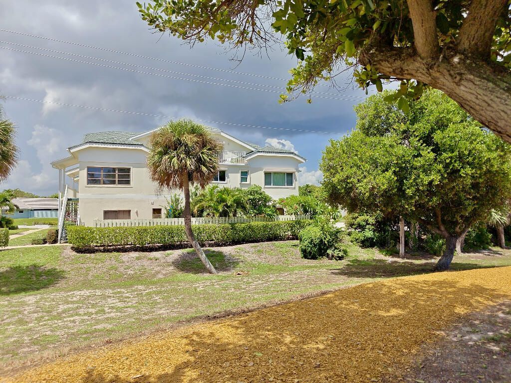 210 Bella Vista Court N, Unit 10, Jupiter, FL 33477 Photo