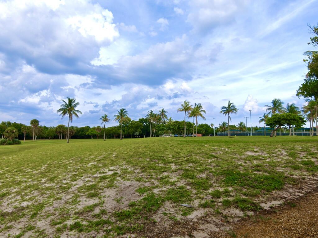 210 Bella Vista Court N, Unit 10, Jupiter, FL 33477 Photo