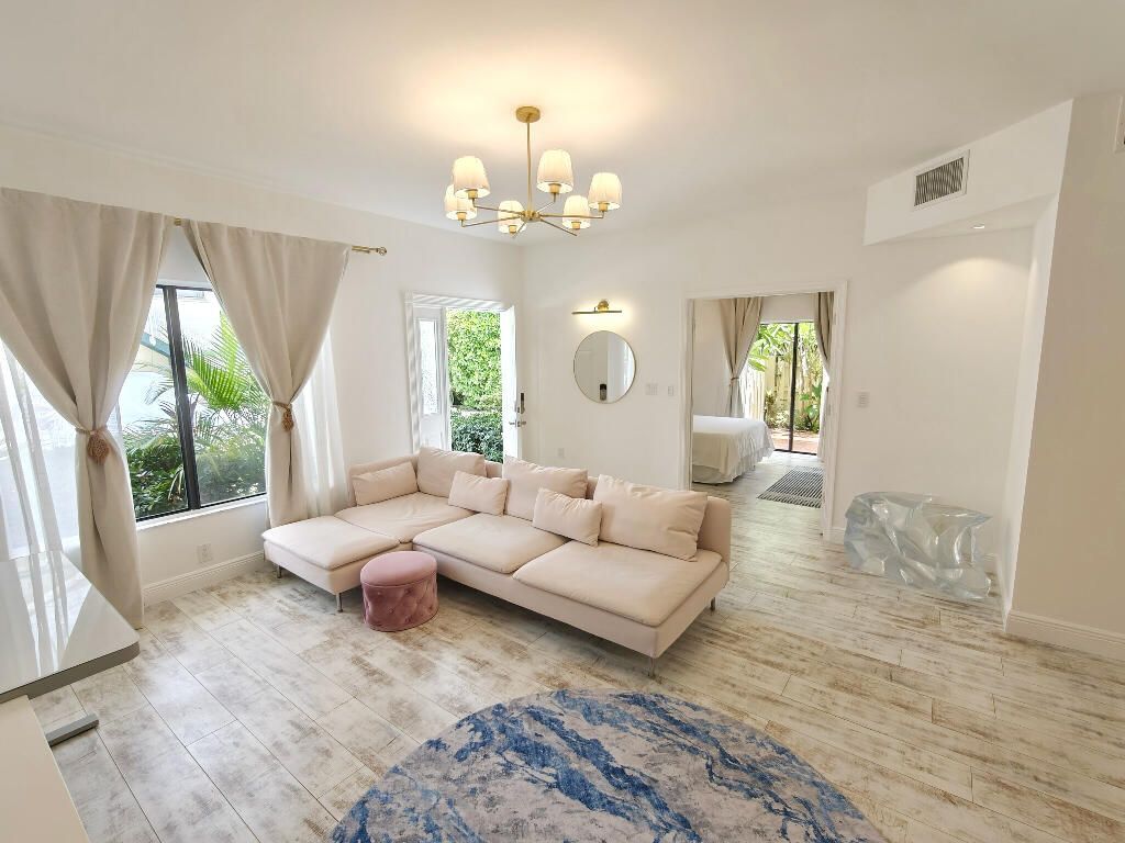 210 Bella Vista Court N, Unit 10, Jupiter, FL 33477 Photo