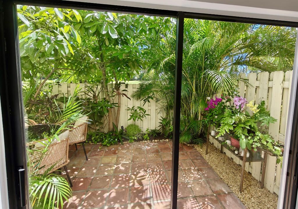 210 Bella Vista Court N, Unit 10, Jupiter, FL 33477 Photo
