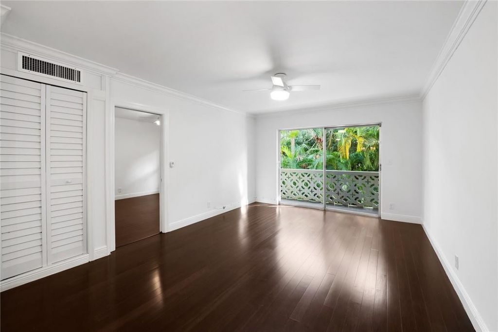 815 Middle River Drive, Unit 205, Fort Lauderdale, FL 33304 Photo