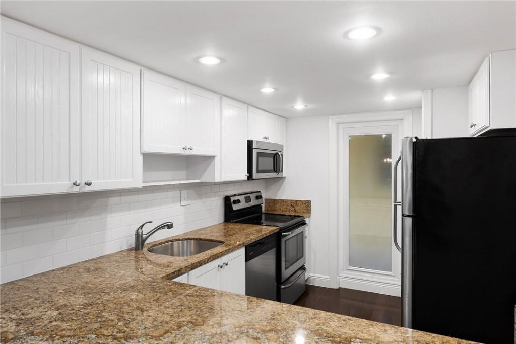 815 Middle River Drive, Unit 205, Fort Lauderdale, FL 33304 Photo