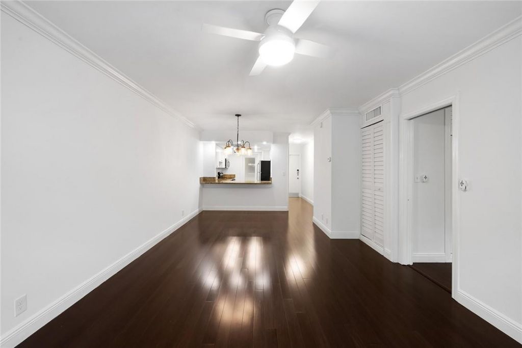 815 Middle River Drive, Unit 205, Fort Lauderdale, FL 33304 Photo