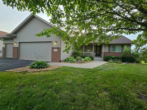 1015 Bluestem Lane, Lester Prairie, MN 55354