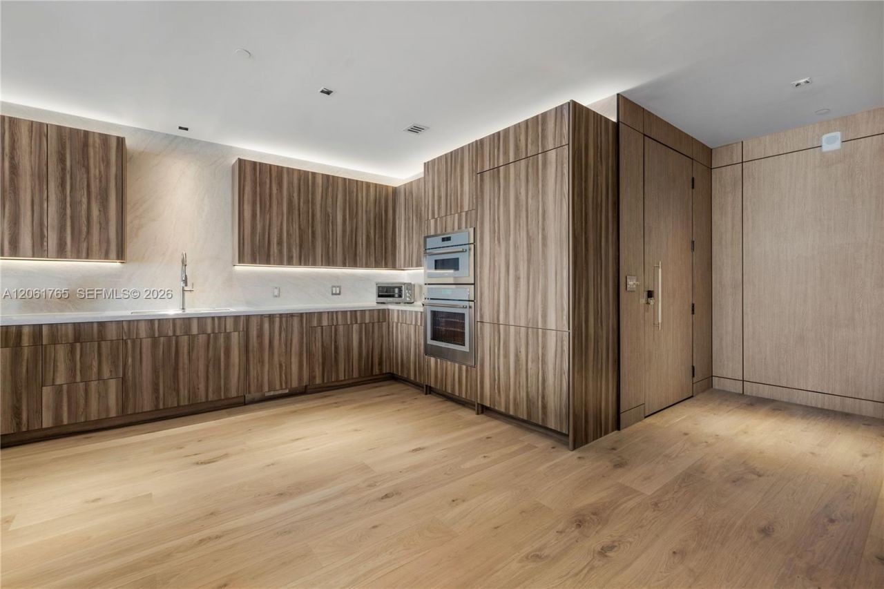 700 NE 24th St, Unit PH-5902, Miami, FL 33137 Photo