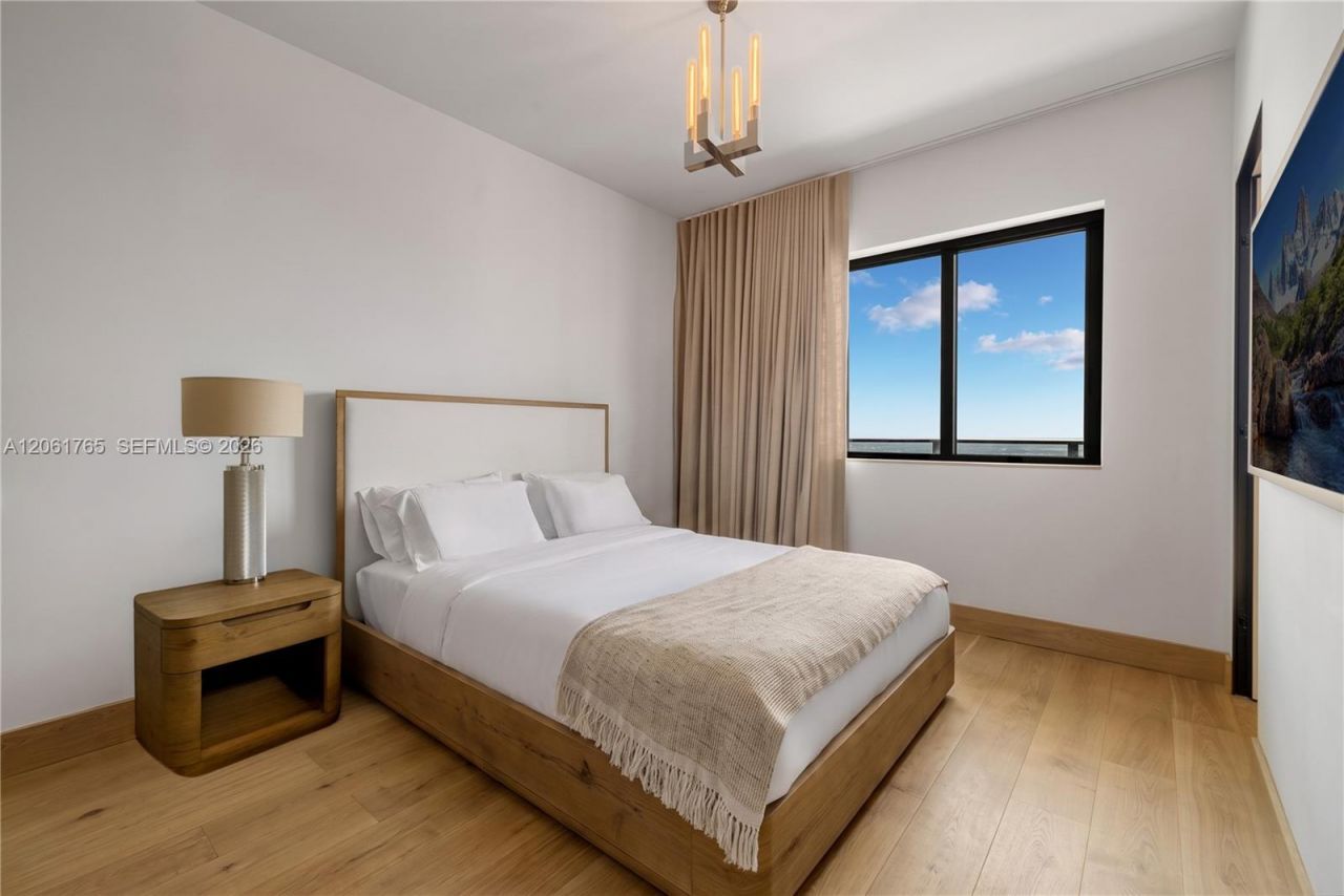 700 NE 24th St, Unit PH-5902, Miami, FL 33137 Photo