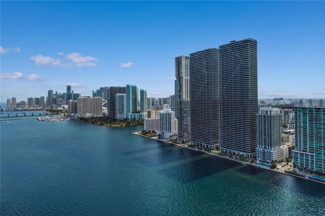 700 NE 24th St, Unit PH-5902, Miami, FL 33137 Photo