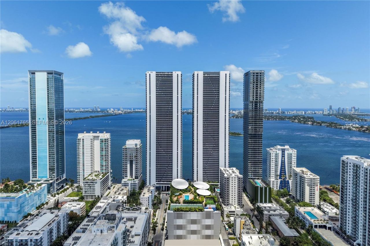 700 NE 24th St, Unit PH-5902, Miami, FL 33137 Photo