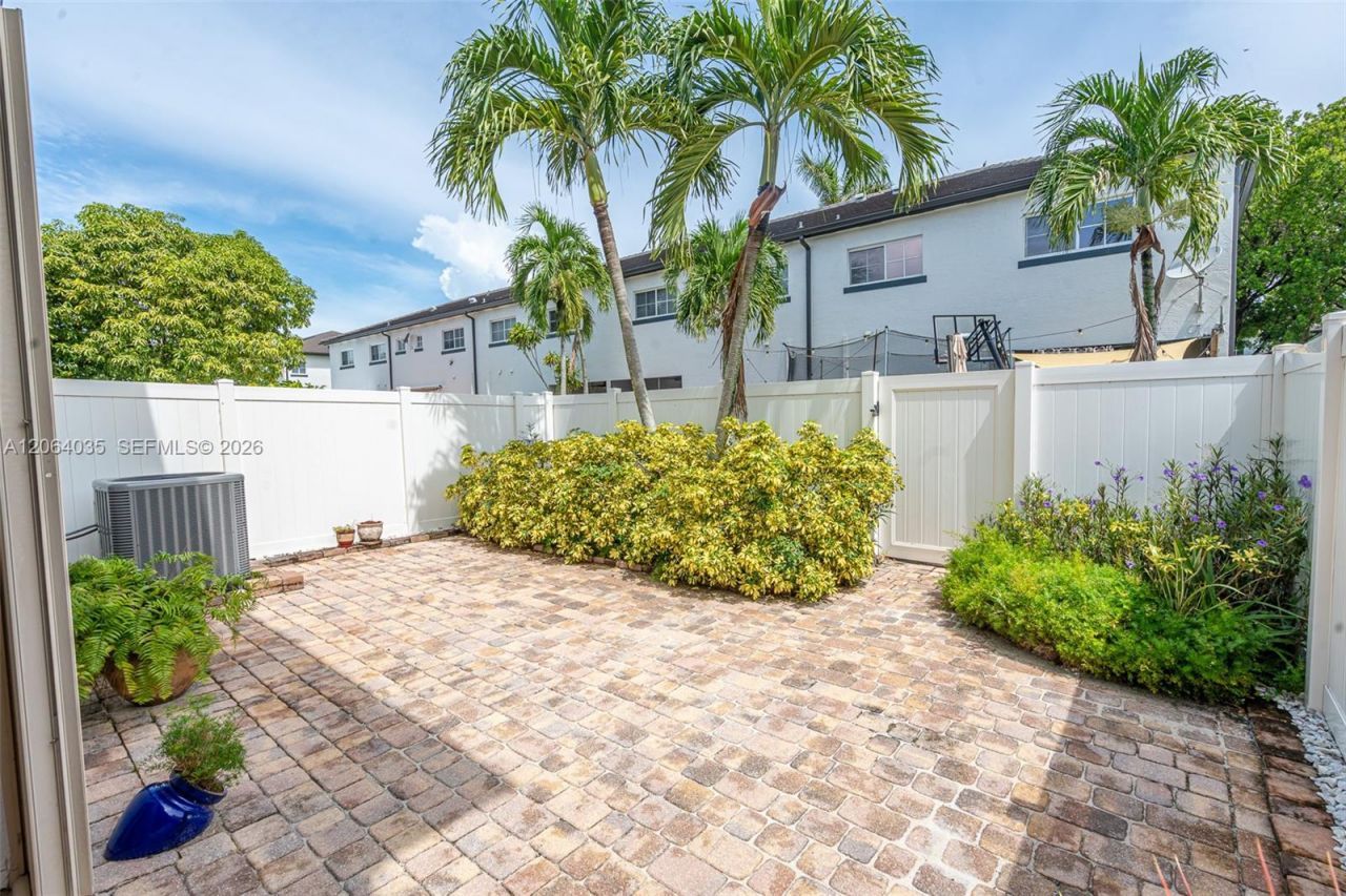 12901 SW 50th St , Miramar, FL 33027 Photo