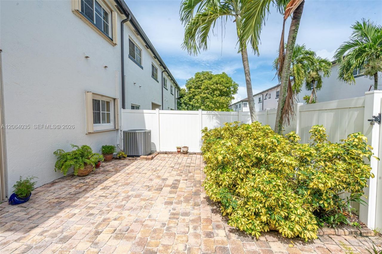12901 SW 50th St , Miramar, FL 33027 Photo