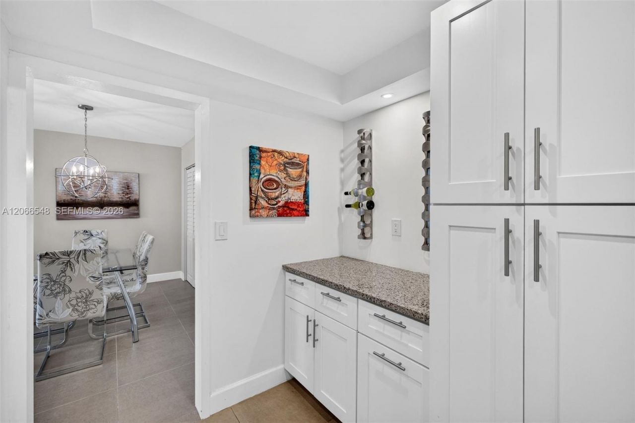 2030 S Ocean Dr, Unit 1218, Hallandale Beach, FL 33009 Photo