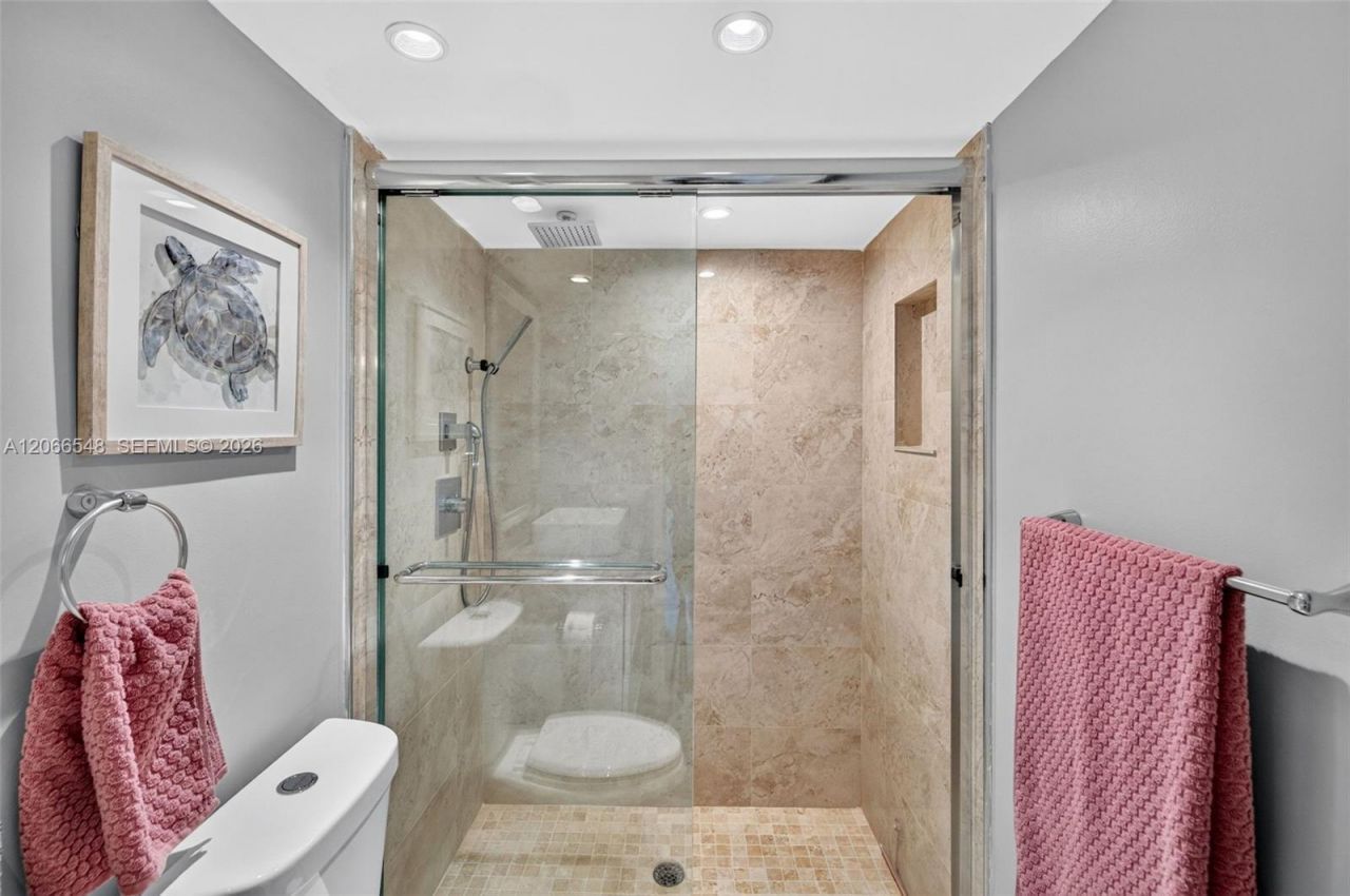 2030 S Ocean Dr, Unit 1218, Hallandale Beach, FL 33009 Photo
