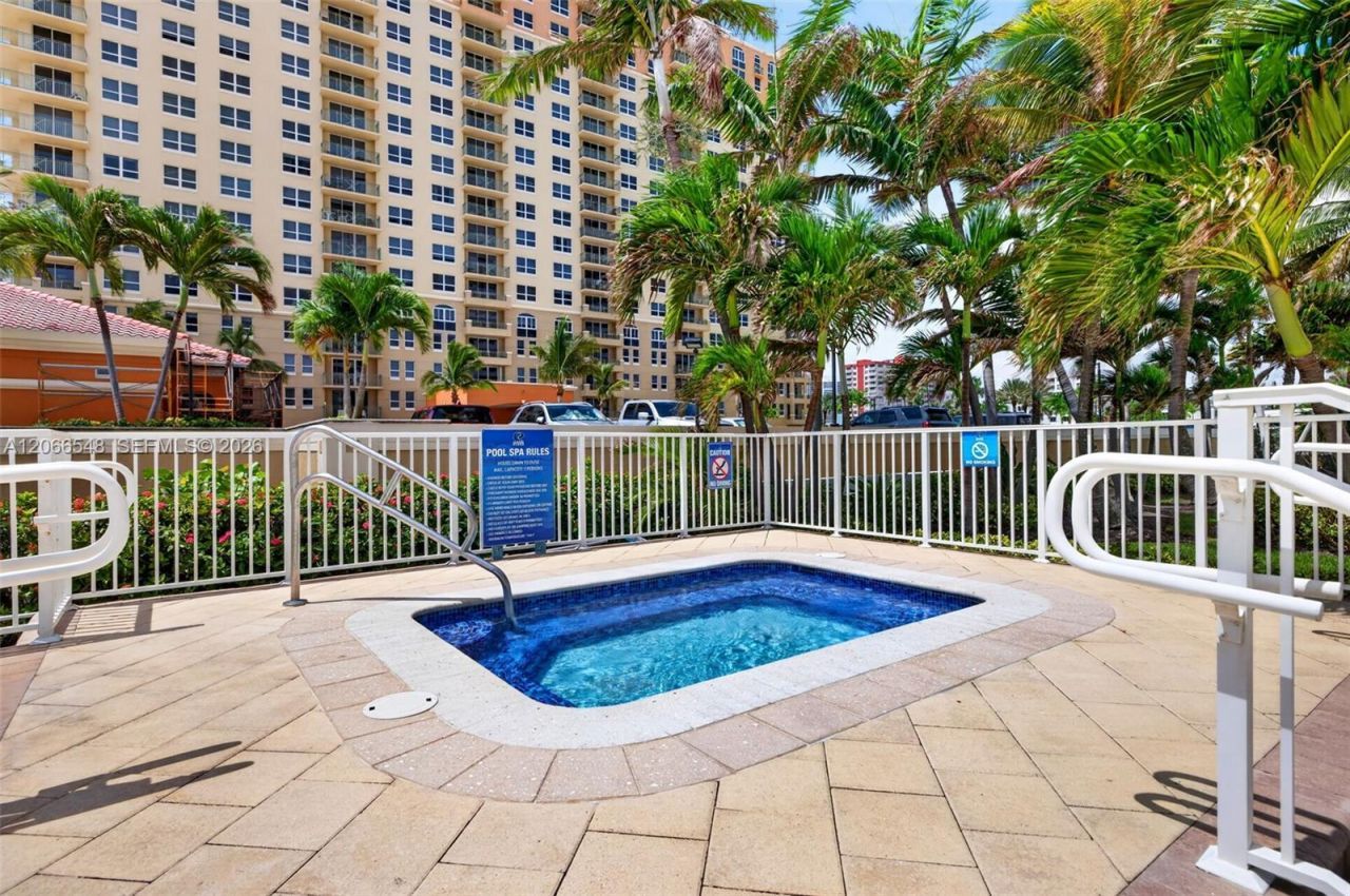 2030 S Ocean Dr, Unit 1218, Hallandale Beach, FL 33009 Photo