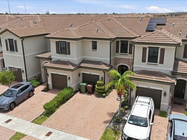 3378 W 112th St , Hialeah, FL 33018
