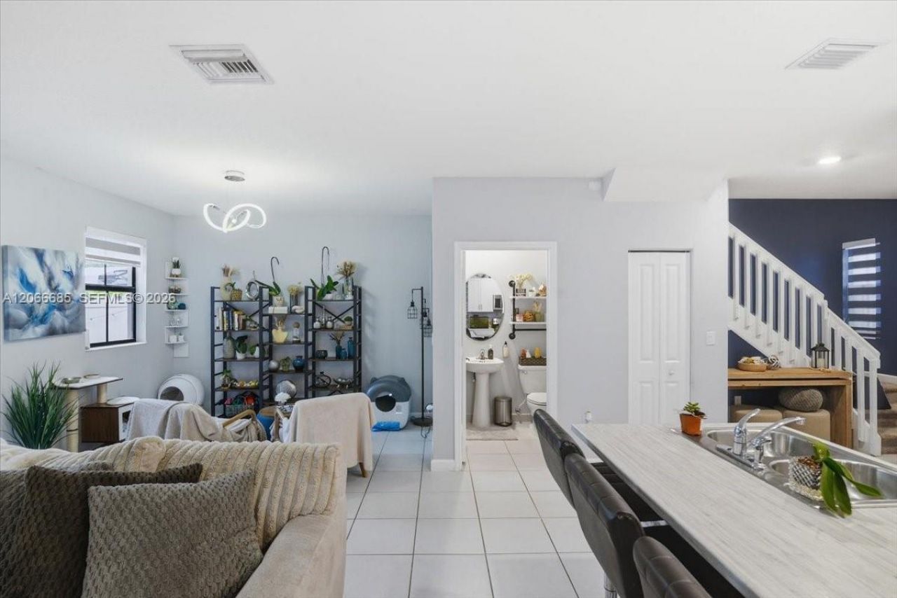 3378 W 112th St , Hialeah, FL 33018 Photo