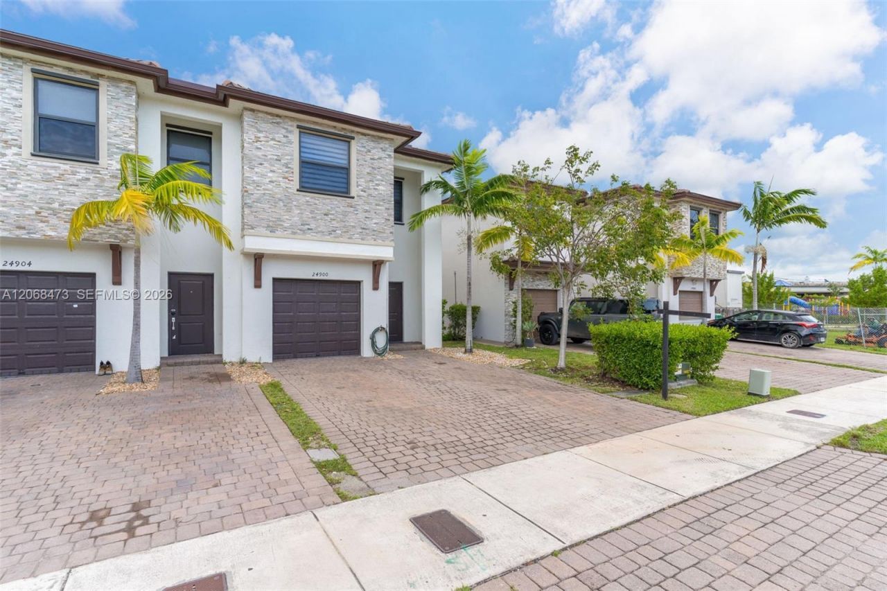24900 SW 107th Ct , Homestead, FL 33032 Photo