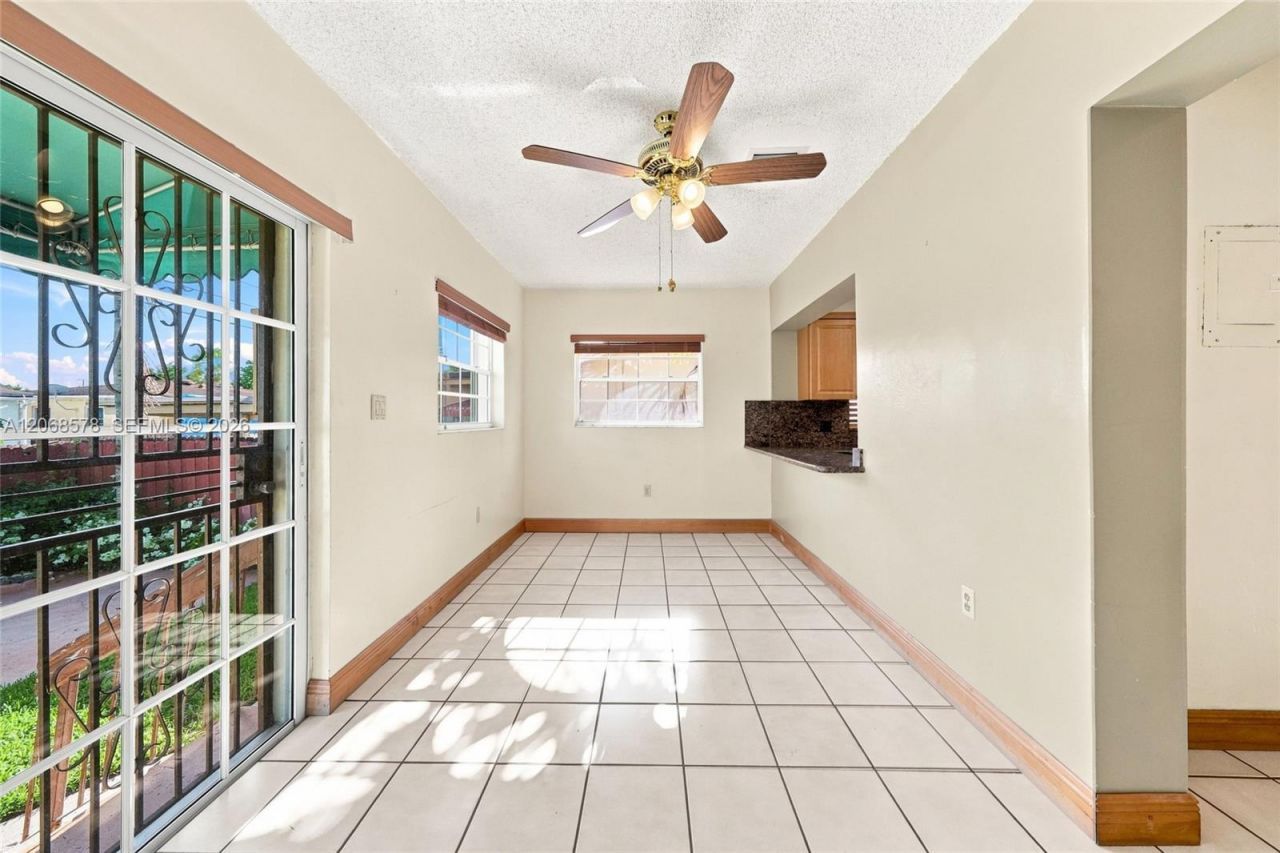 6710 SW 29th St, Miami, FL 33155 Photo
