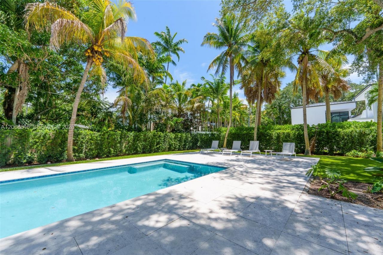 7277 SW 165th St , Palmetto Bay, FL 33157 Photo