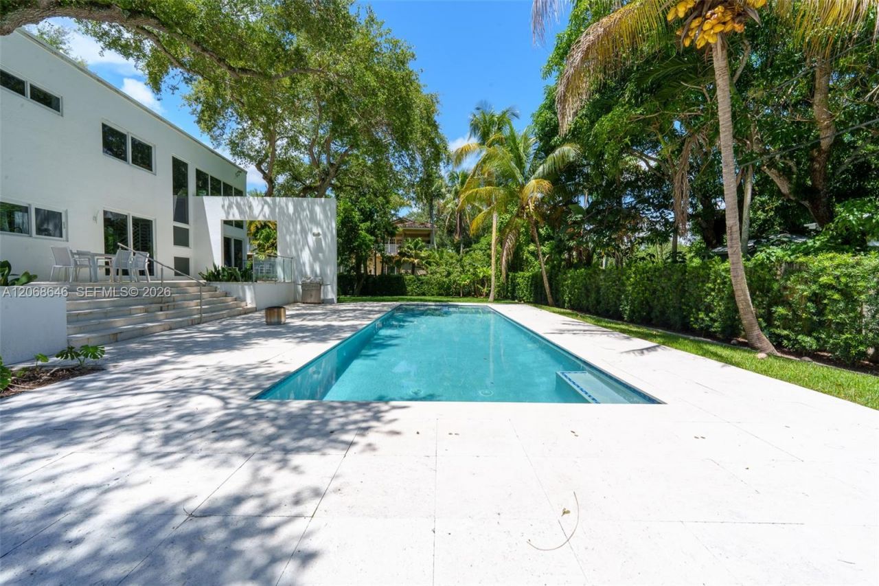 7277 SW 165th St , Palmetto Bay, FL 33157 Photo