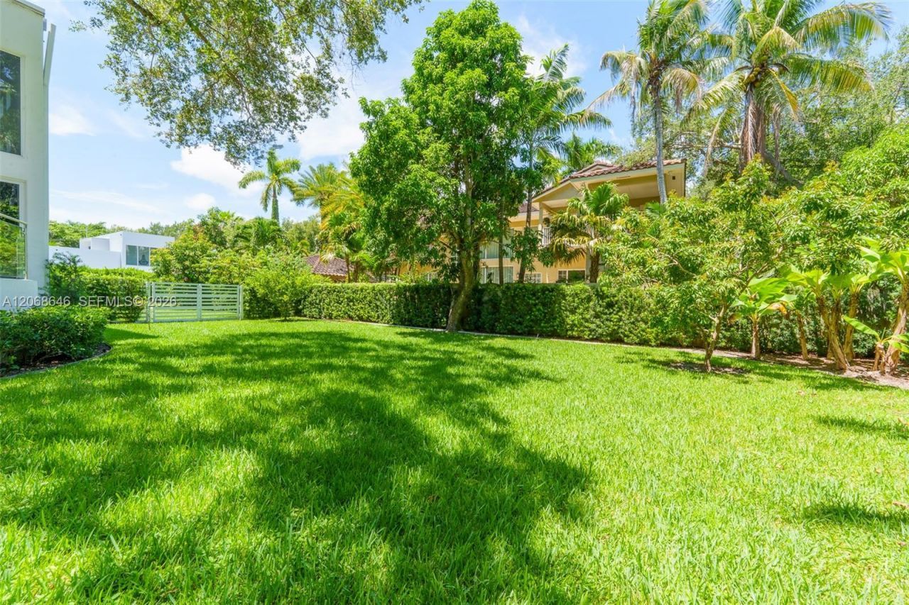 7277 SW 165th St , Palmetto Bay, FL 33157 Photo
