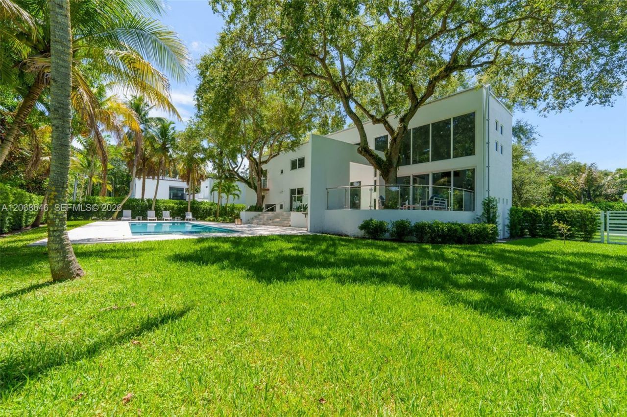 7277 SW 165th St , Palmetto Bay, FL 33157 Photo