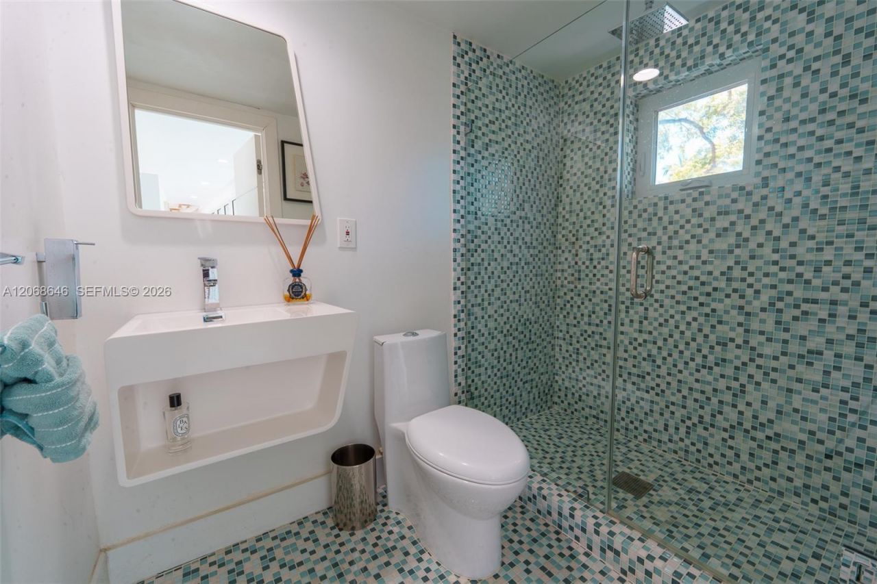 7277 SW 165th St , Palmetto Bay, FL 33157 Photo