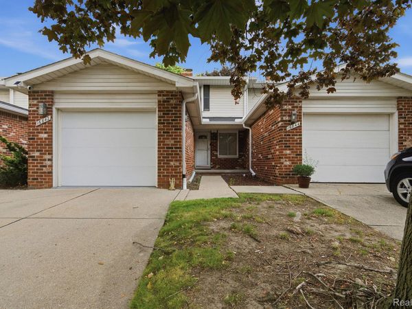 16842 Edloytom Way , Clinton Township, Mi 48038