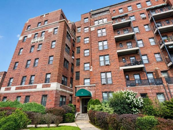 5 Circuit Road , Unit A30, New Rochelle, NY 10805