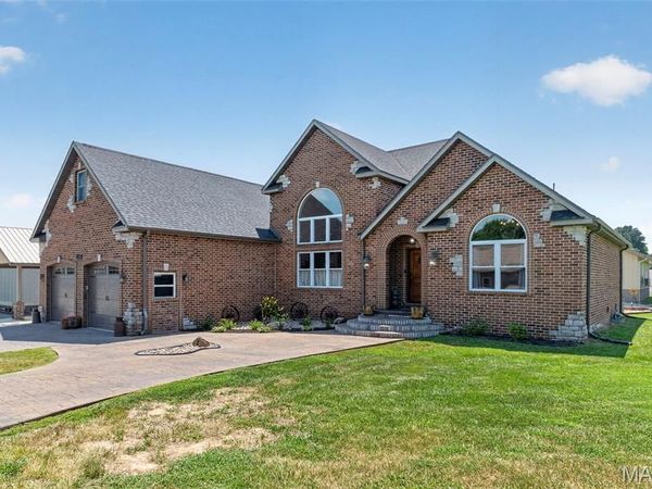 1504 M- East 15th Street , Mountain Grove, MO 65711