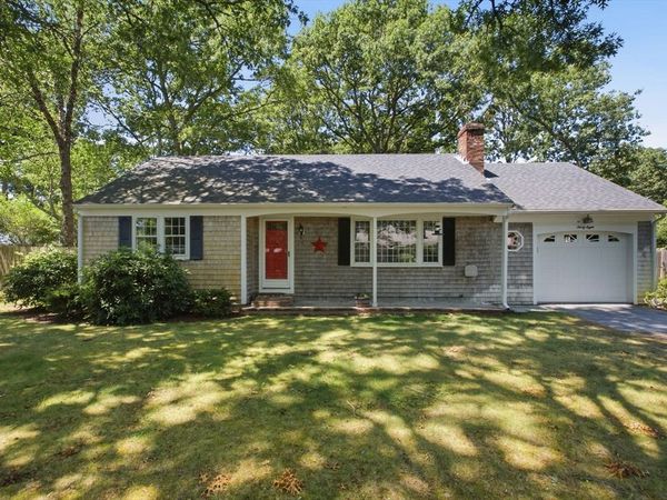 38 Mcnamara Rd, Yarmouth, MA 02673