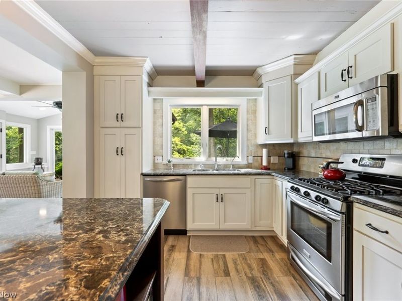 11130 Marlboro Avenue NE, Alliance, OH 44601 Photo 13