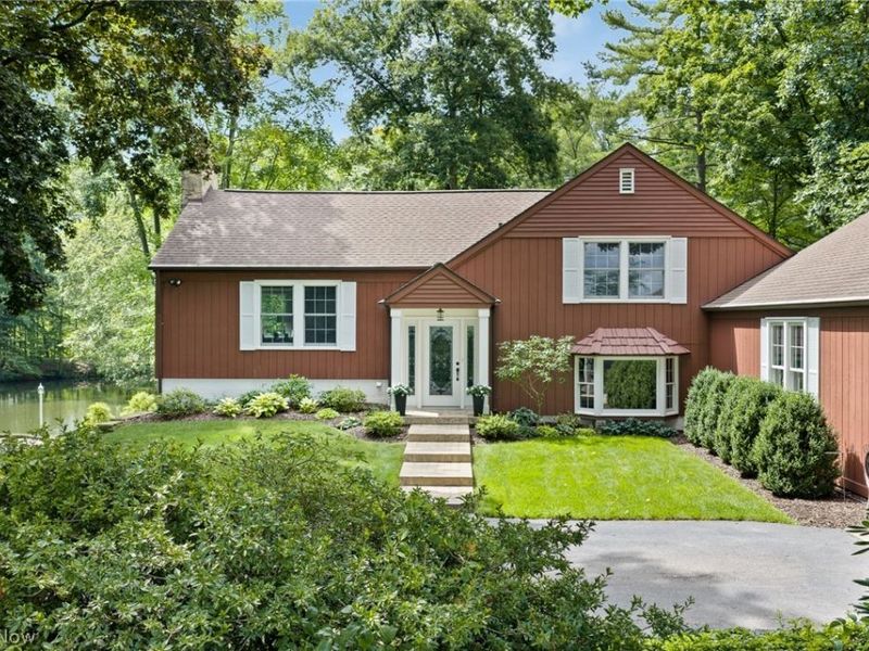 11130 Marlboro Avenue NE, Alliance, OH 44601 Photo 3