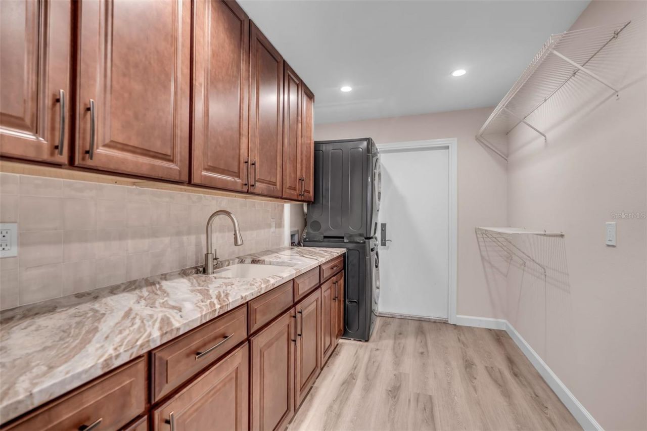 4528 Spring Flower Court, Sarasota, FL 34233 Photo