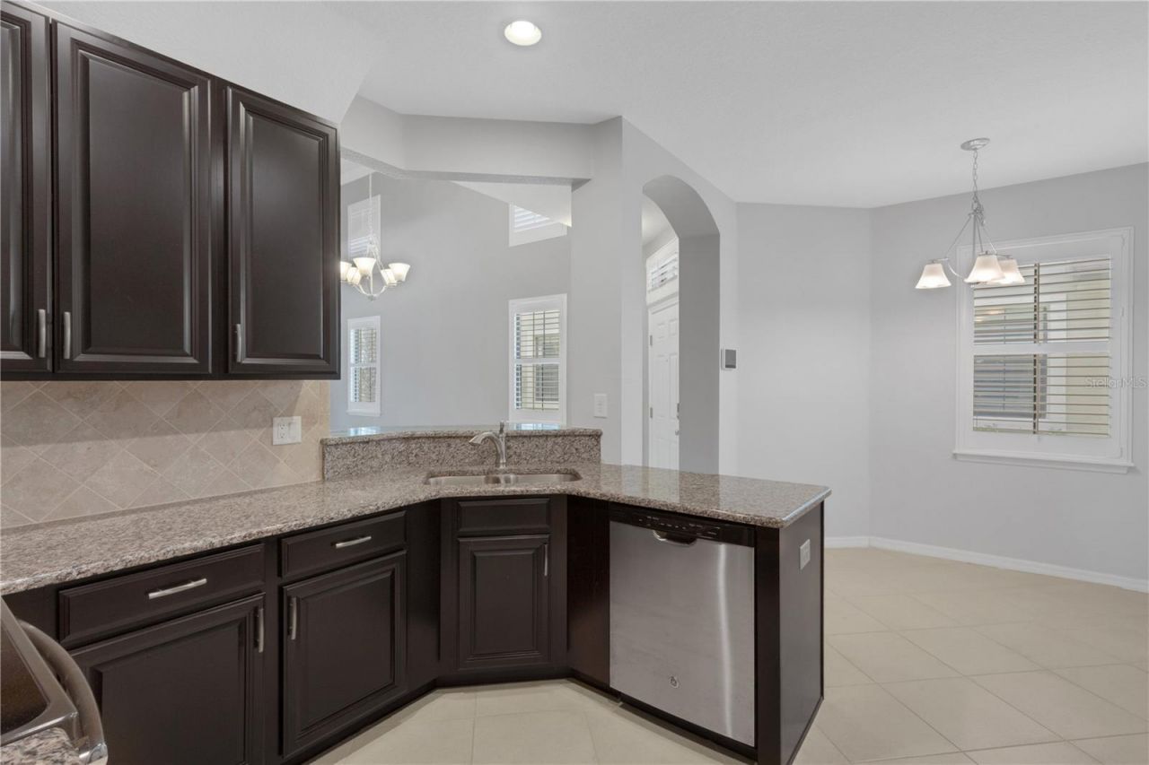 5166 Bay Isle Circle, Clearwater, FL 33760 Photo