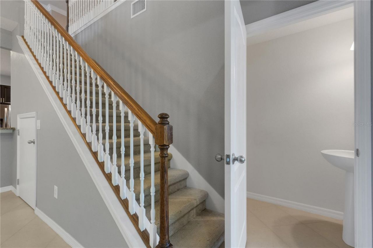 5166 Bay Isle Circle, Clearwater, FL 33760 Photo