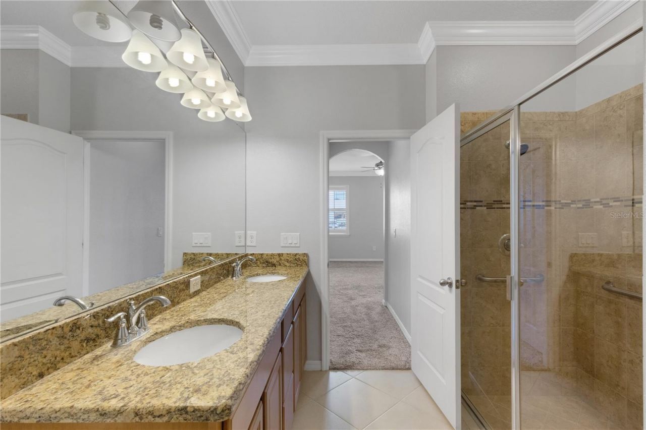 5166 Bay Isle Circle, Clearwater, FL 33760 Photo
