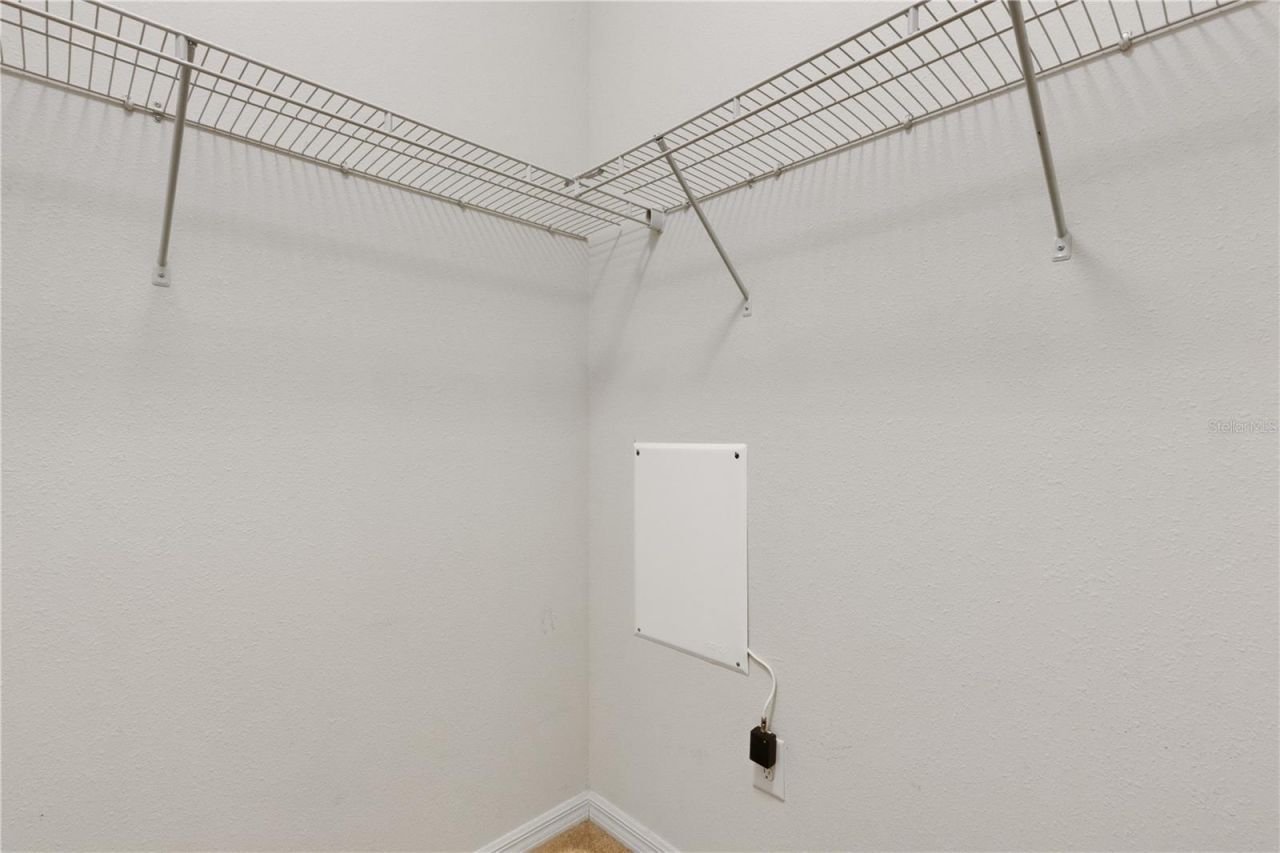 5166 Bay Isle Circle, Clearwater, FL 33760 Photo
