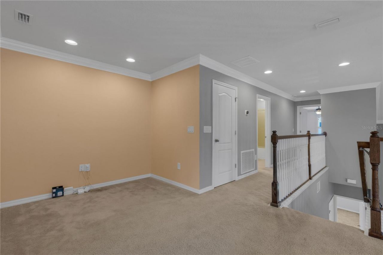 5166 Bay Isle Circle, Clearwater, FL 33760 Photo