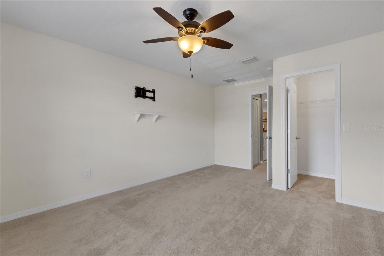 5166 Bay Isle Circle, Clearwater, FL 33760 Photo