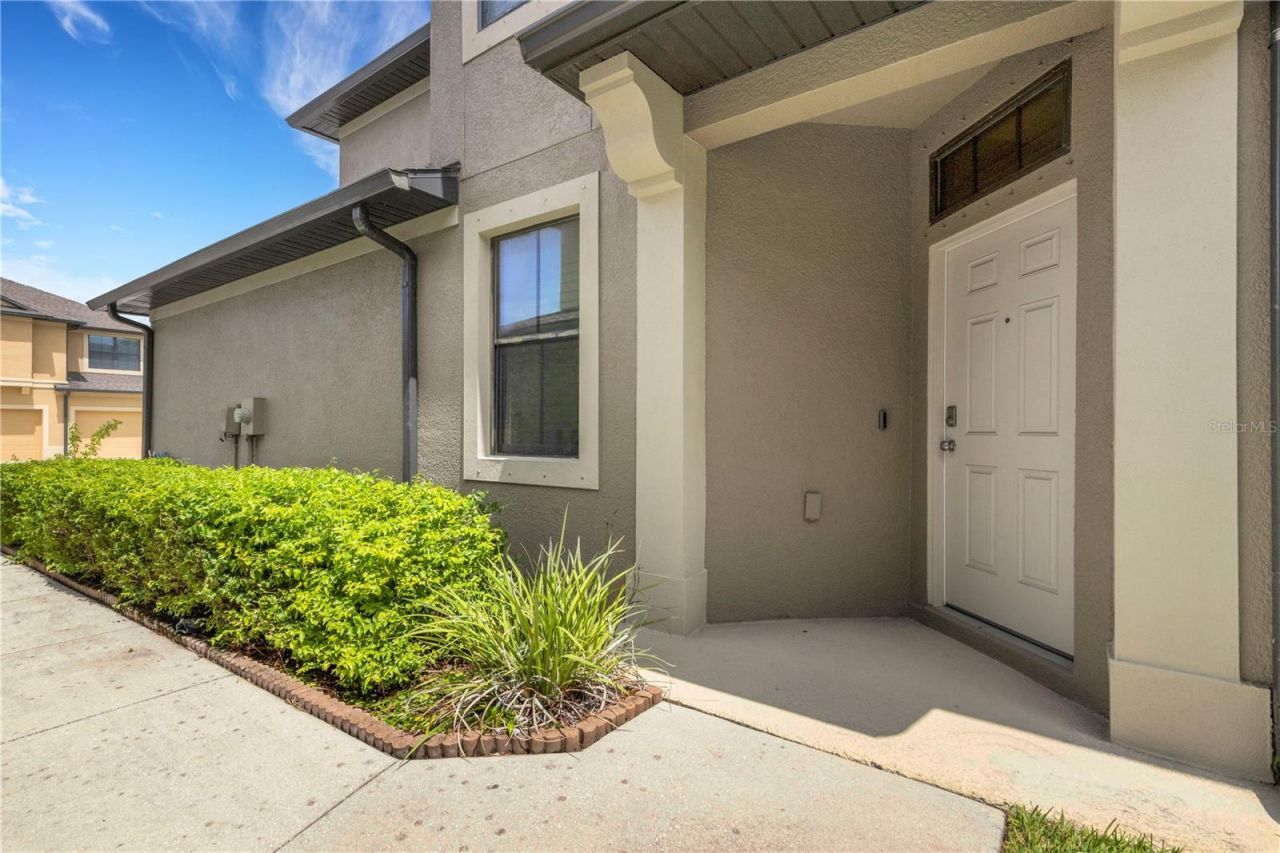 5166 Bay Isle Circle, Clearwater, FL 33760 Photo