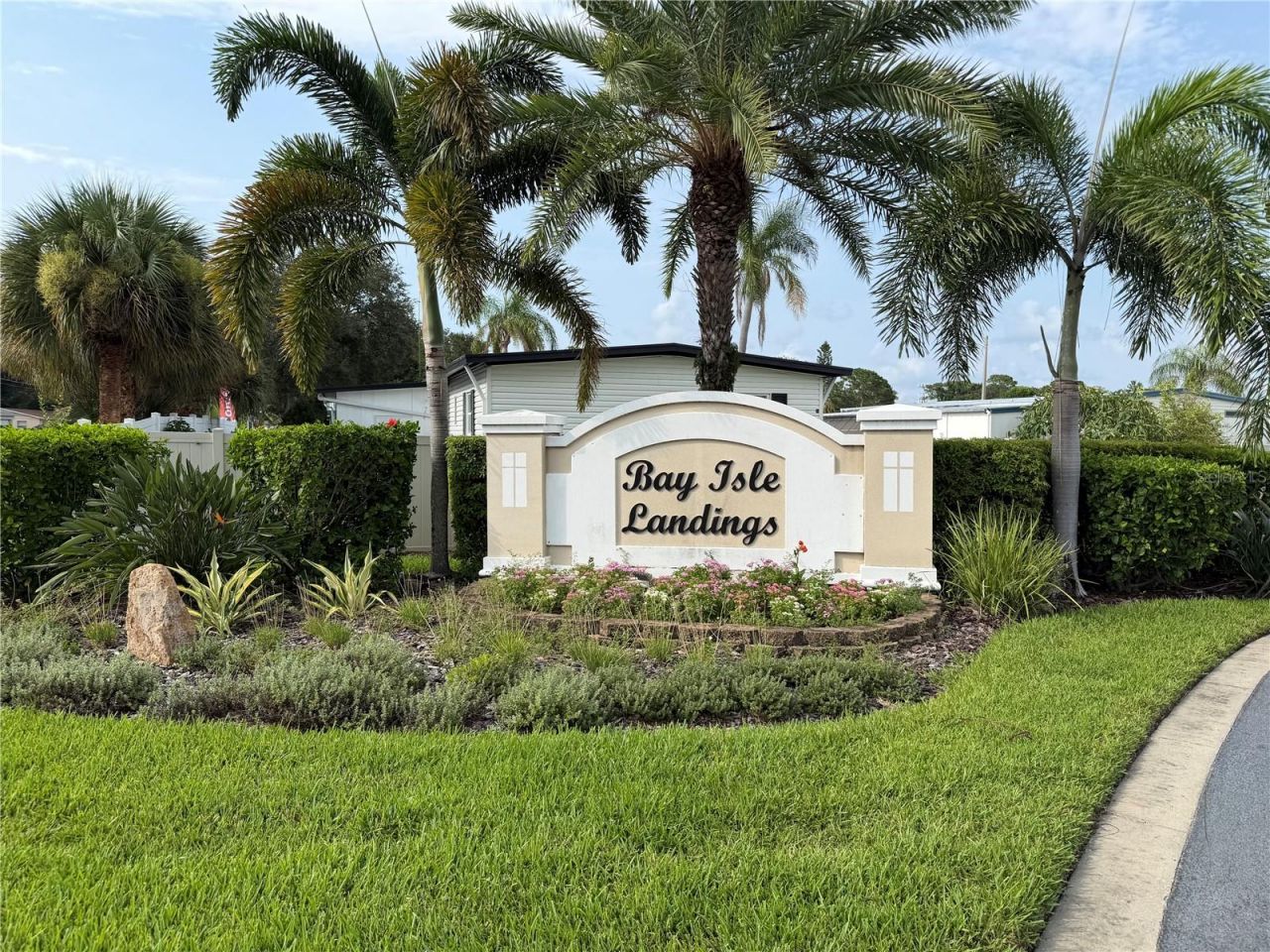 5166 Bay Isle Circle, Clearwater, FL 33760 Photo