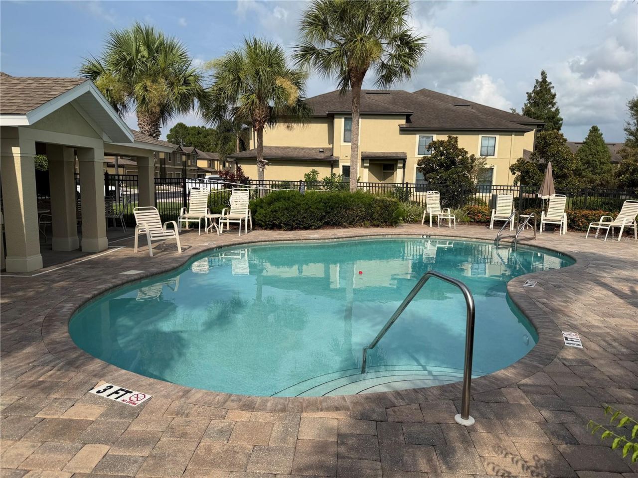 5166 Bay Isle Circle, Clearwater, FL 33760 Photo