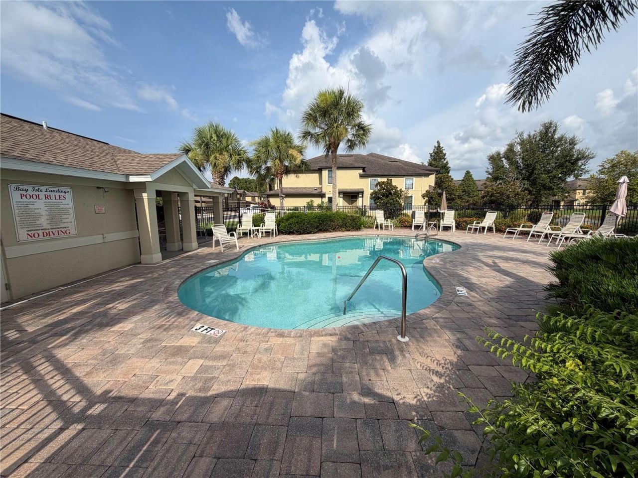 5166 Bay Isle Circle, Clearwater, FL 33760 Photo