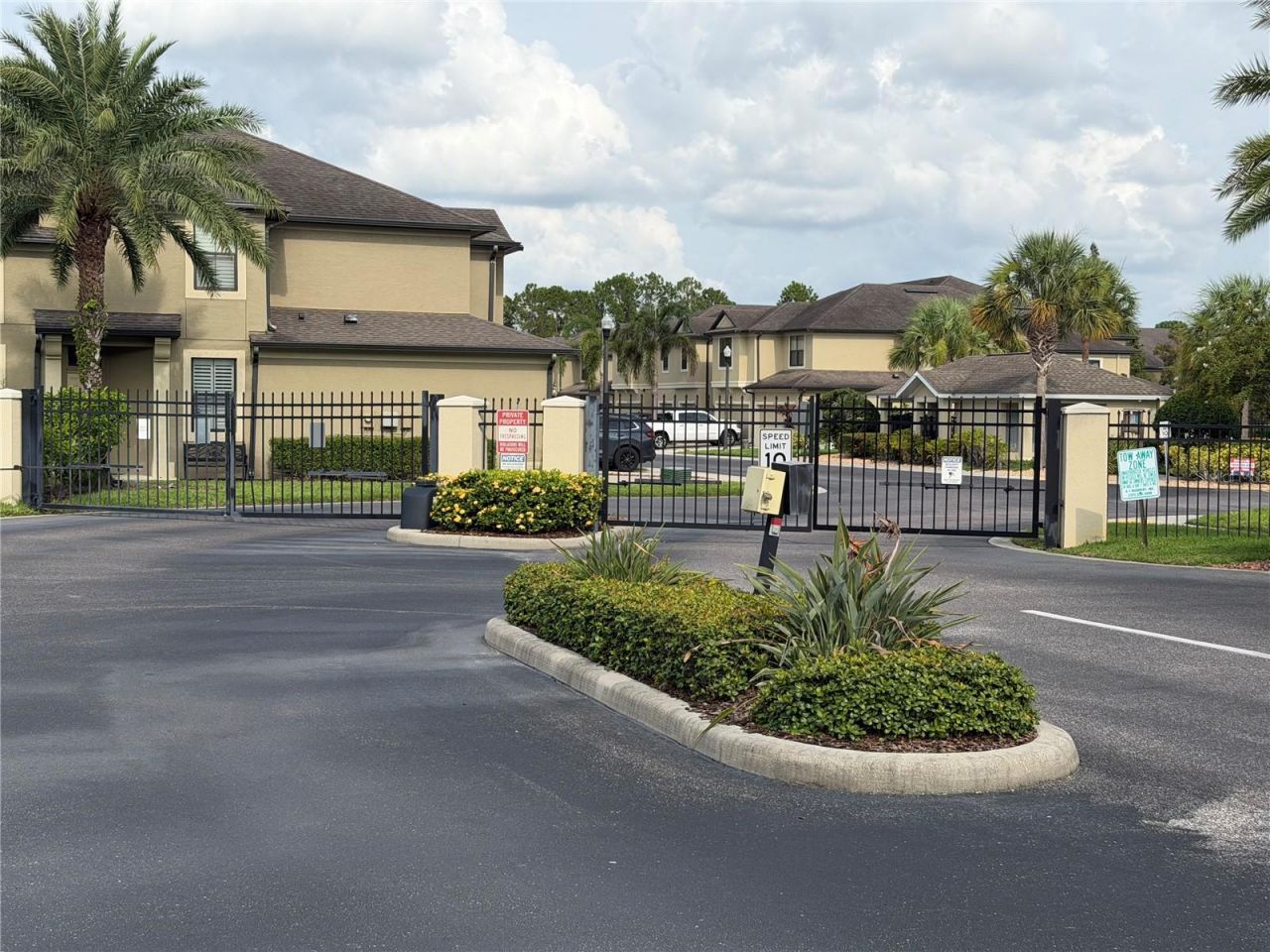 5166 Bay Isle Circle, Clearwater, FL 33760 Photo