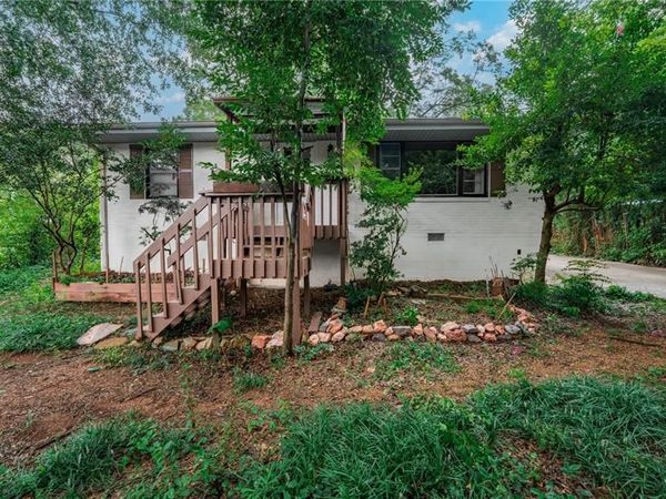 1747 Crestridge Drive SE, Marietta, GA 30067