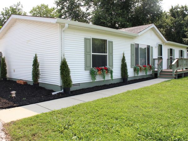 1504 Deer Creek Drive , Greencastle, IN 46135