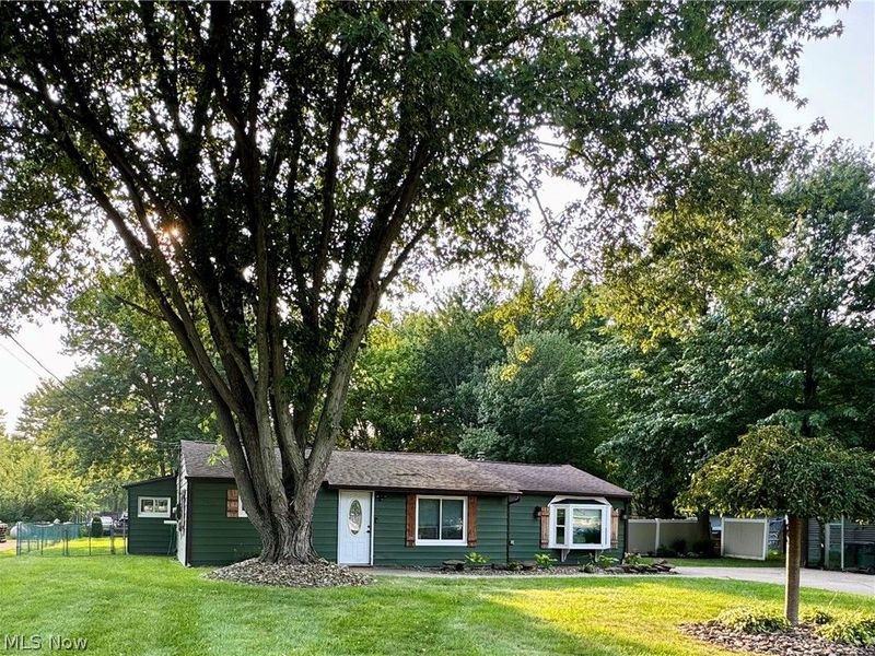 12755 Vincent Drive, Mantua, OH 44255 Photo 1