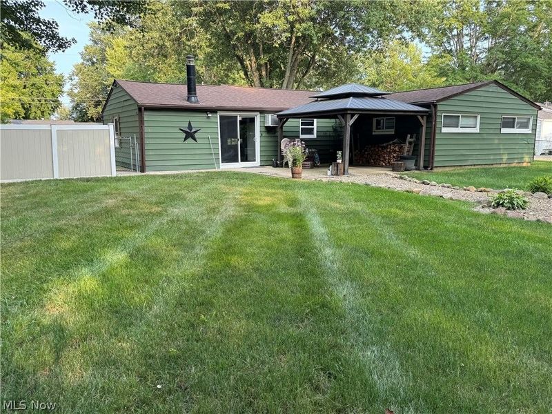 12755 Vincent Drive, Mantua, OH 44255 Photo 5