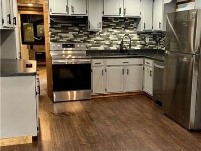 12755 Vincent Drive, Mantua, OH 44255 Photo 8